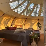 Luxussátor Romantik Luxus Glamping 4 *